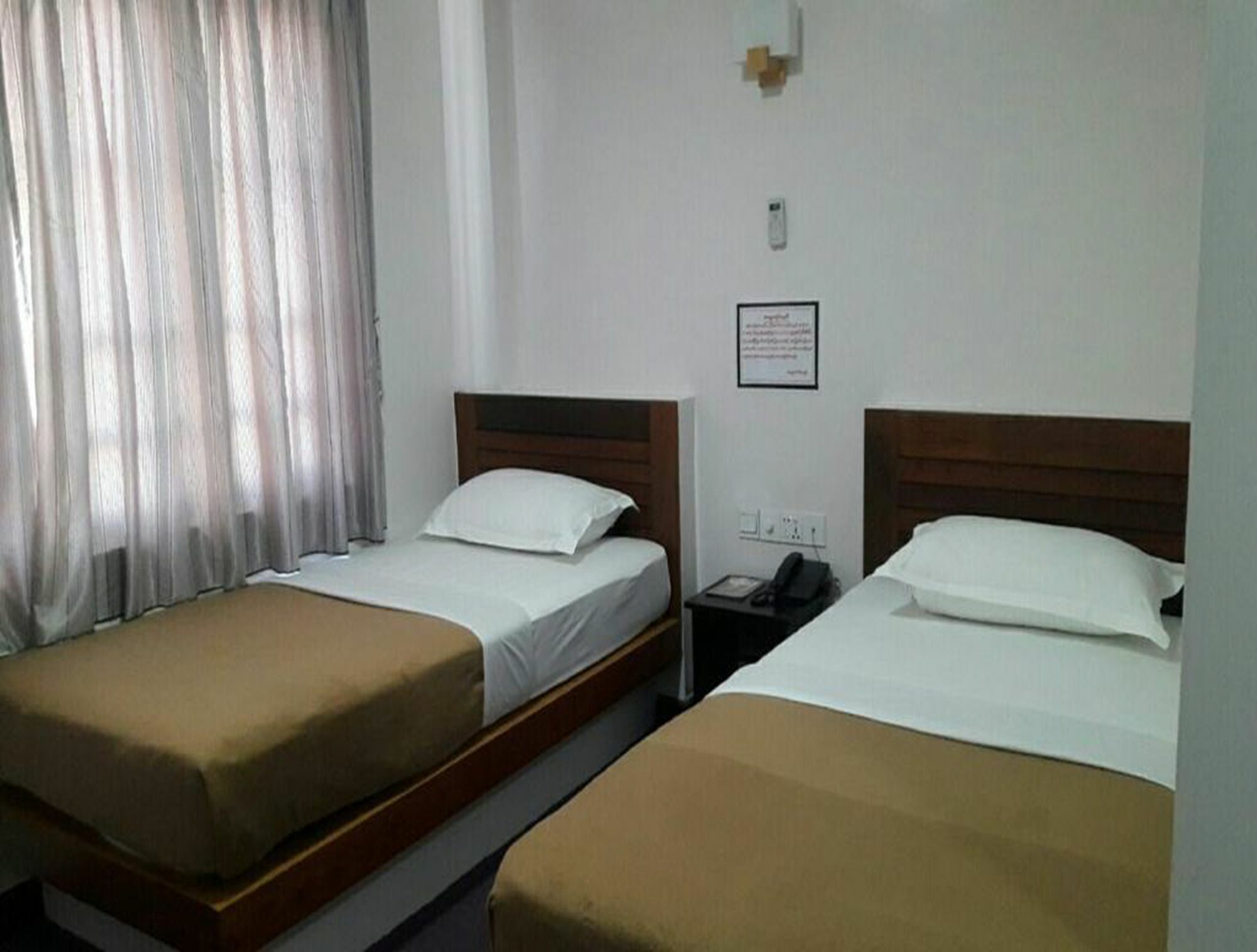 Venus Star Hotel Янгон Экстерьер фото