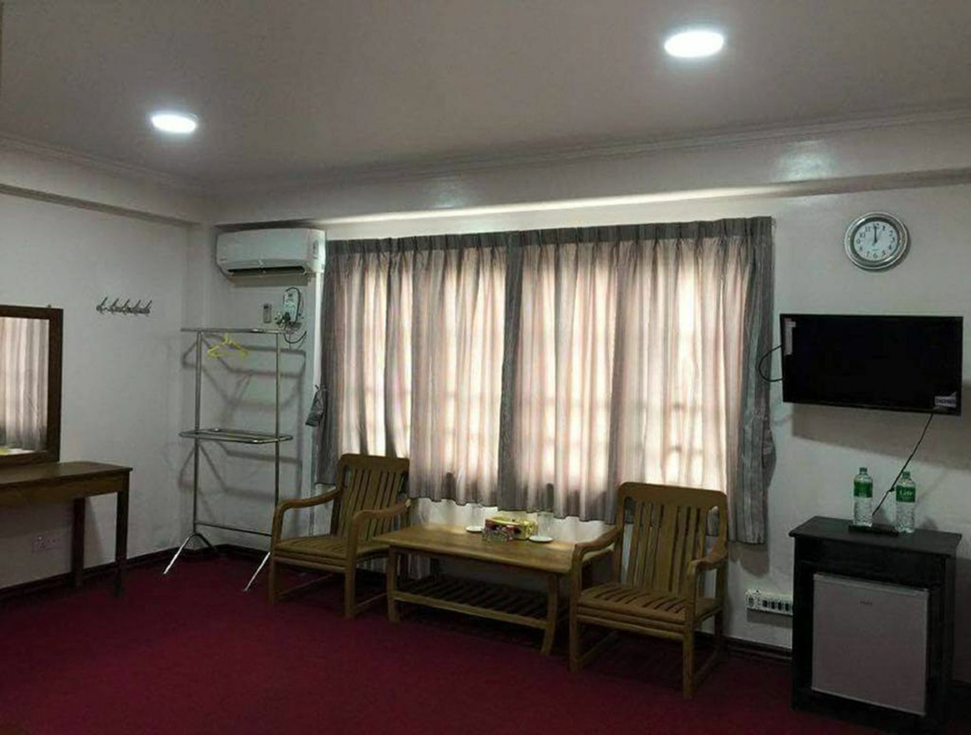 Venus Star Hotel Янгон Экстерьер фото